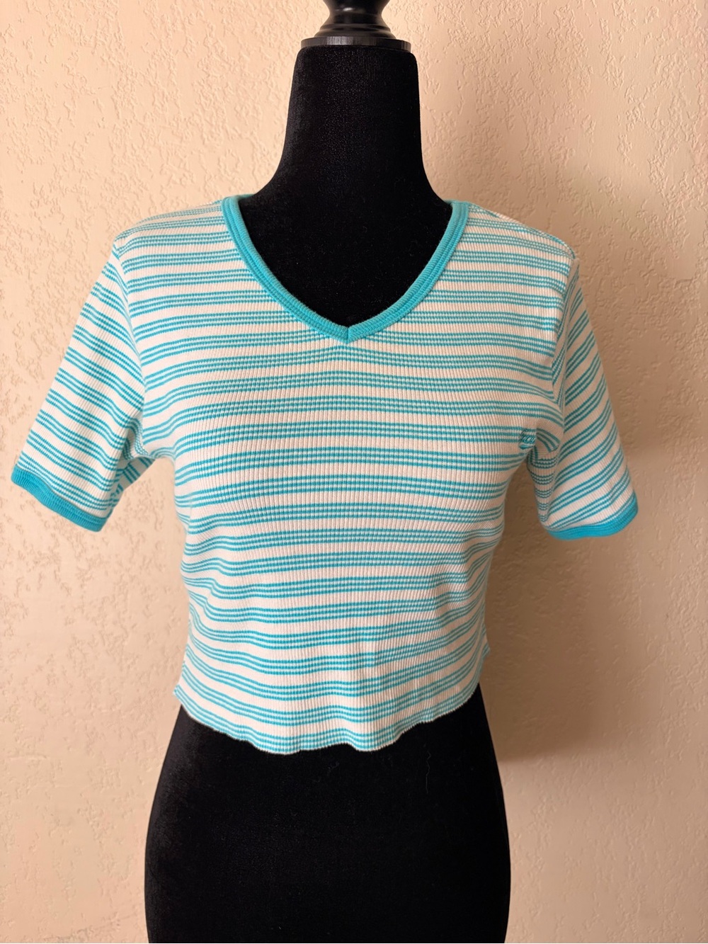 Vintage 90s GUESS An American Tradition Striped Ribbed V-Neck Baby Tee Top M/L